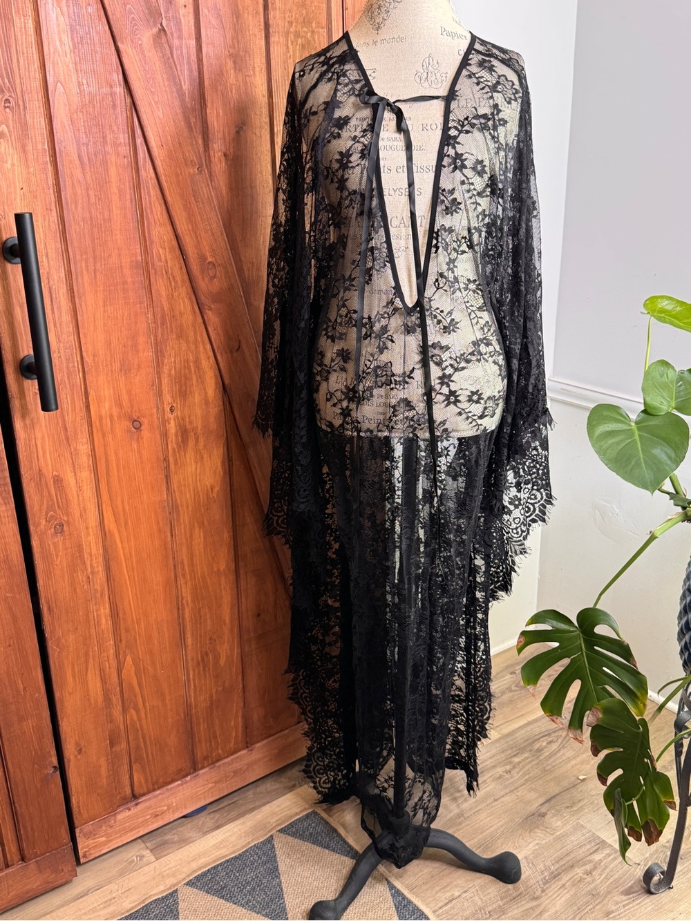 Long Lace Batwing See Through Robe - Picture 2 of 10